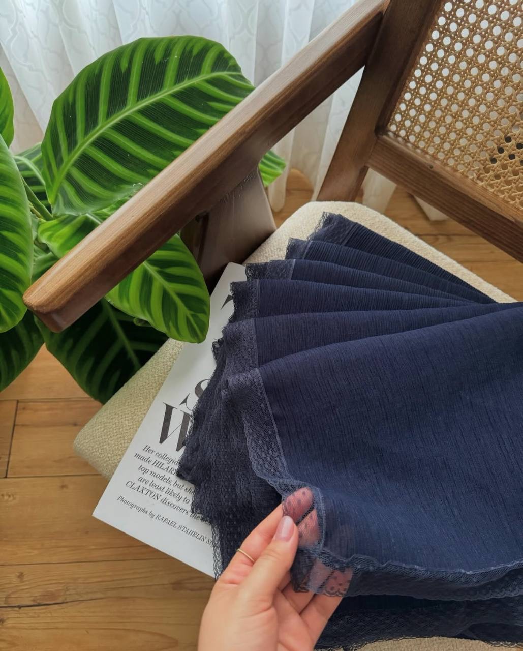 شال برشکا دور دانتل